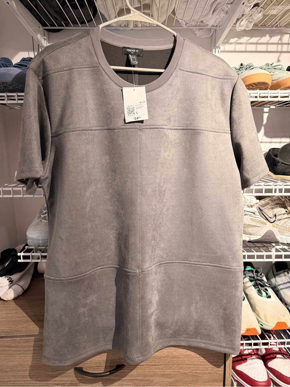 NWT Forever 21 Men's Short Sleeve Tee in Gray